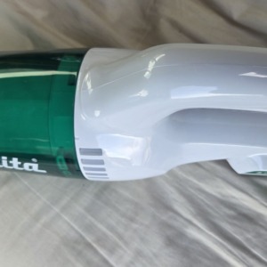 安心できてシンプル設計　Makita充電式クリーナー　MCL143DZ