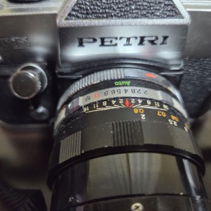 PETRI(ペトリ) FTE|シャッター音に魅了されコアなファンが多い